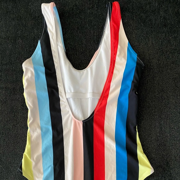 Cupshe One piece - Picture 2 of 2